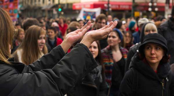 Thousands Participate in March to Honor Murdered Women