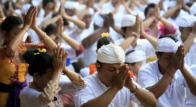 Jesus Bucking the Hindu Trend in Bali