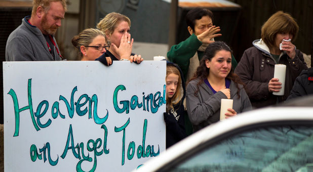 Newtown mourners