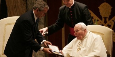 Pope John Paul II with President George W. Bush