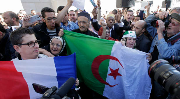 Muslims pray tribute to Herve Gourdel