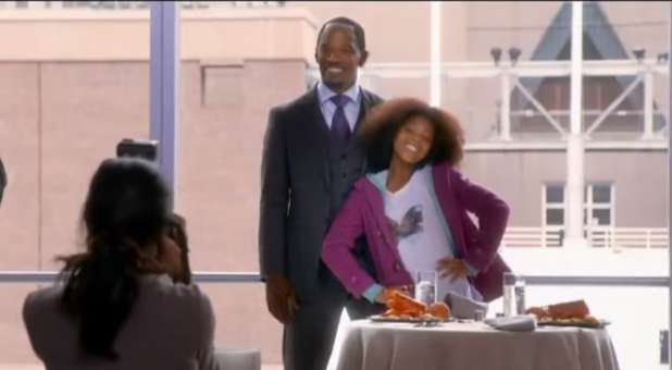 The movie 'Annie' stars Jamie Foxx and Quvenzhané Wallis.