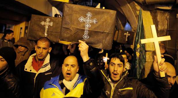 Coptic Christians mourning the martyrs