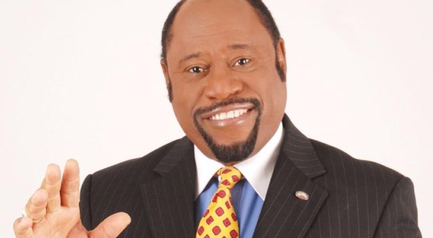 Dr. Myles Munroe