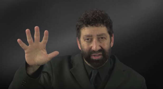 Rabbi Jonathan Cahn is calling for national prayer.