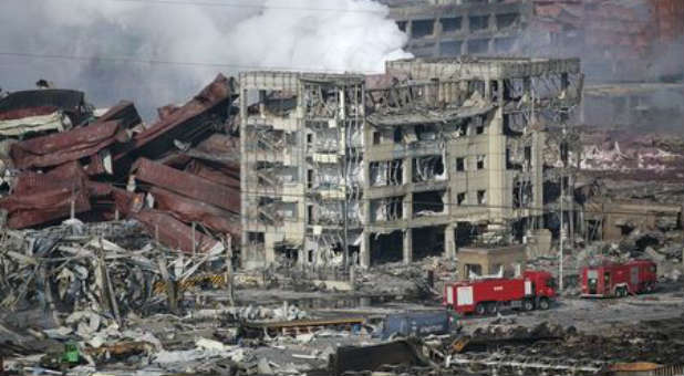 Blasts tore through a Chinese port city, injuring 520.