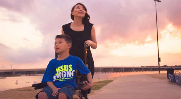 Lisa Smiley with her son Zeke.