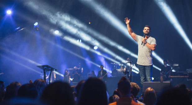 Steven Furtick addressed not addressing his finances.