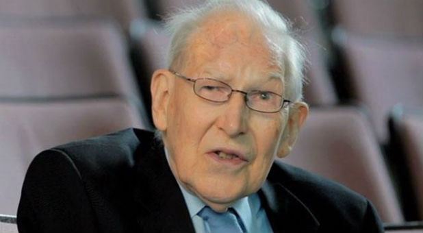 Blindness Ends Theologian’s J.I. Packer’s Ministry, but ‘God Knows What He’s Doing’