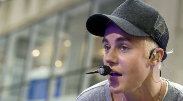 New Justin Bieber Tunes Infused With Power of Prayer