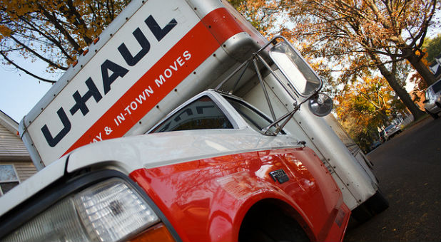 A pastor reportedly took all the church's belongings in a U-Haul after he resigned.