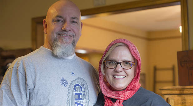 Baptist Woman Wearing Muslim Hijab to Show ‘Solidarity’