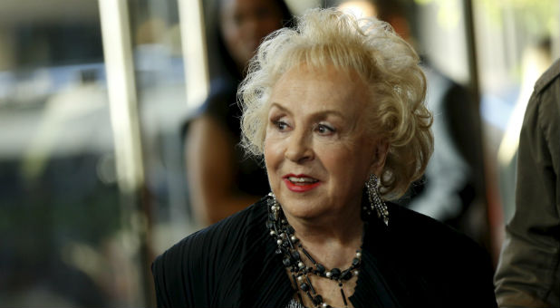 Doris Roberts died this weekend.