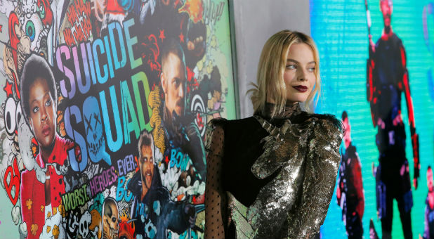 Actress Margot Robbie attends the world premiere of