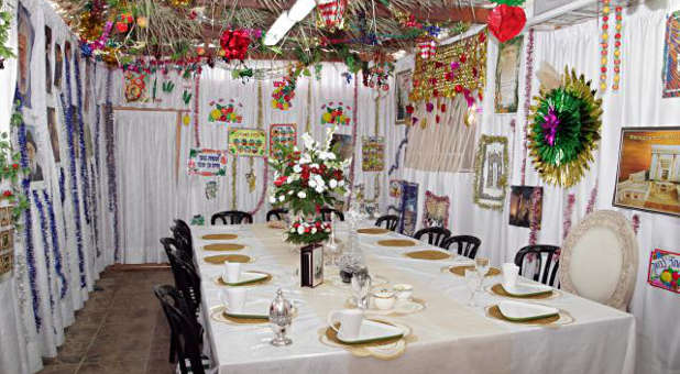 Sukkot booth