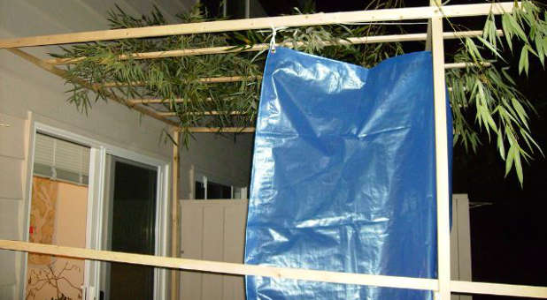 A Jewish sukkah