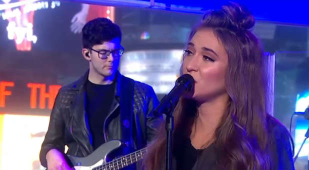 Lauren Daigle performs on 'Good Morning America.'