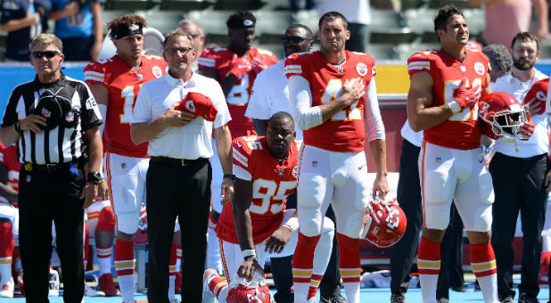 What’s Really Going on Behind NFL National Anthem Protests