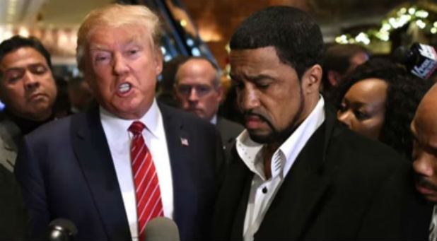 Darrell Scott, right, with President Trump.