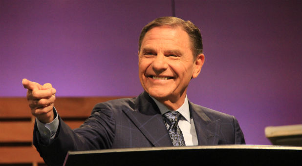 Kenneth Copeland speaks at Kairos 2017.