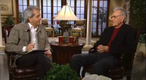 Benny Hinn interviews Oral Roberts.