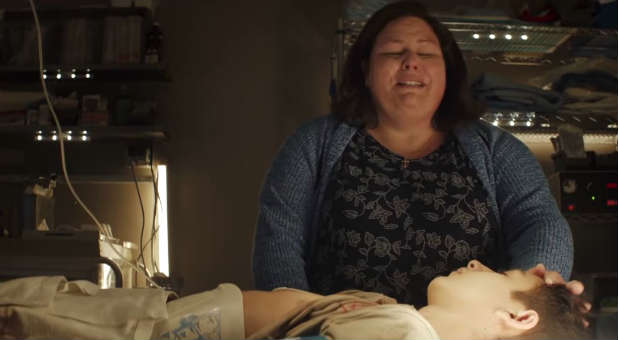 ‘This Is Us’ Star Chrissy Metz Talks ‘Breakthrough,’ Modern Miracles and Leaning Into Faith