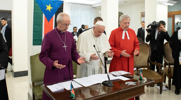 Pope Francis and Archbishop of Canterbury Justin Welby