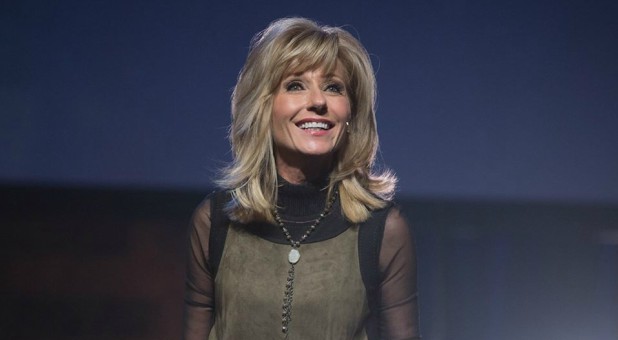 Can Women Preach? Beth Moore’s Ministry Reignites the Debate