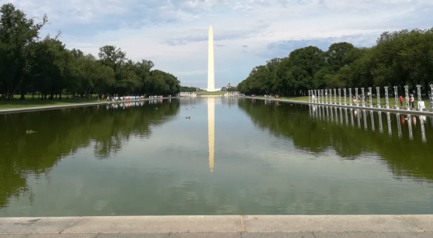 World’s Longest Bible Displayed Around National Mall