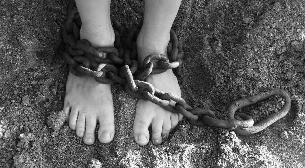 Prophecy: ‘I Hear Shackles, Chains Breaking Off Your Life Right Now’