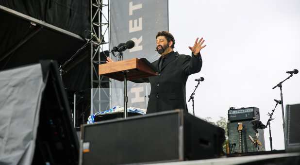 Jonathan Cahn preaches at