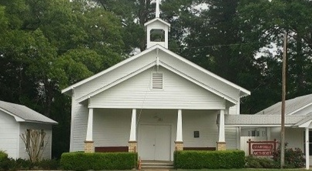 Sheriff: Pastor Dead, 2 Hurt in Shooting at Texas Church