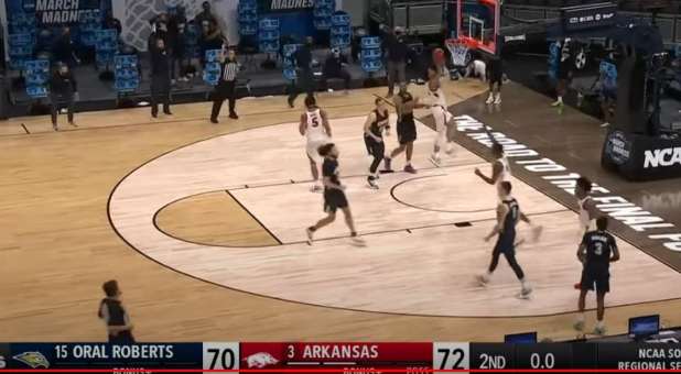 Arkansas Triumphs Over ORU in Come-From-Behind Win, Advances to NCAA Elite Eight