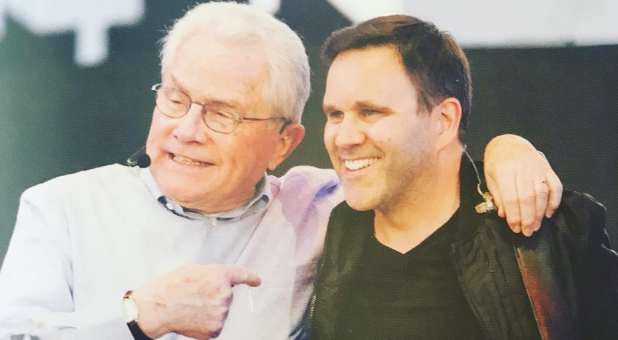 Worship Artist Matt Redman Honors Luis Palau’s Homegoing With New Song, ‘Home at Last’