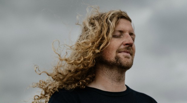 Signs in the Heavens and Wonders on the Earth Occur During Sean Feucht Worship Service