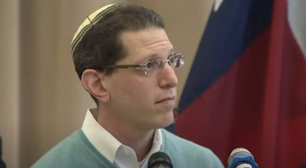 ‘Remember That We’re All Created in God’s Image,’ Texas Rabbi Taken Hostage Urges Americans