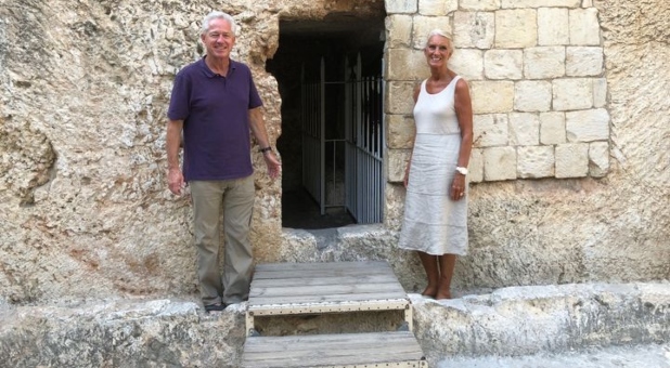 Pastor Ray Bentley with Anne Graham Lotz in Israel