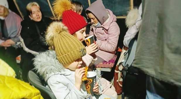 Refugees in shelter at Ukrainian border