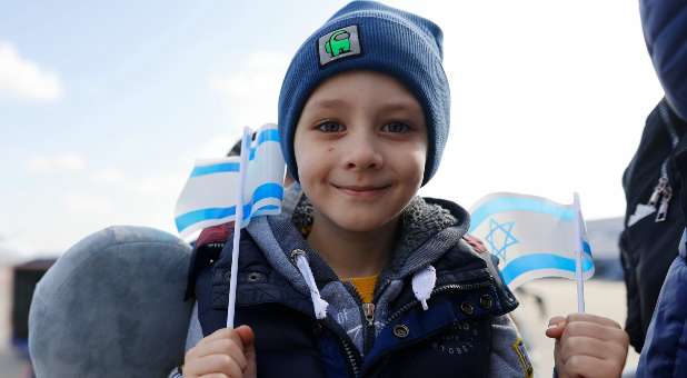 IFCJ Chairman Gives Emotional Account of Ukrainian Children Arriving in Israel