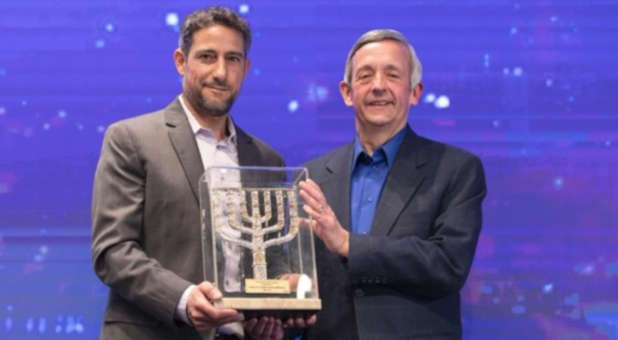 Pastor Robert Jeffress Joins Elite in Receiving Friends of Zion Award