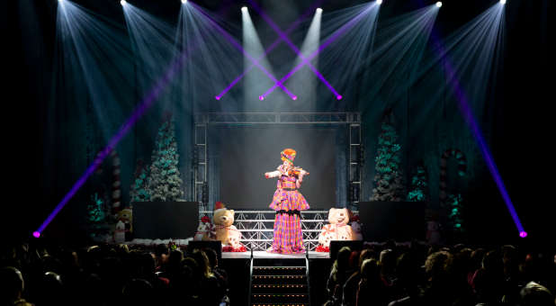 Drag queen Christmas show