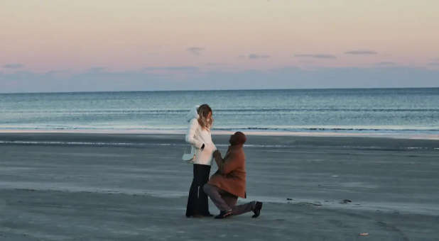 Senator Tim Scott proposing to Mindy Noce.