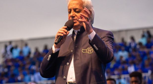 Benny Hinn