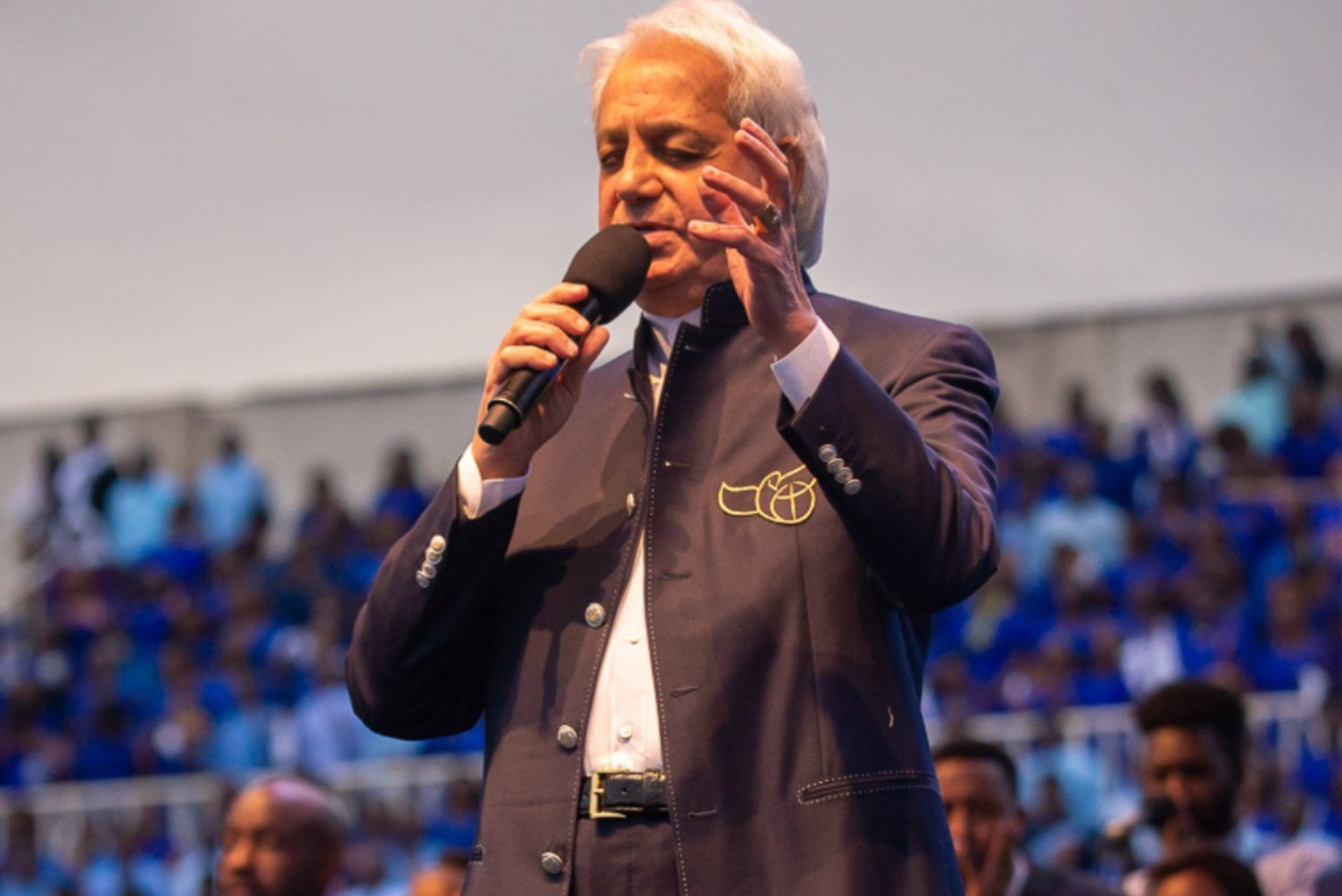 Benny Hinn’s Public Apology: ‘I Am Sorry’