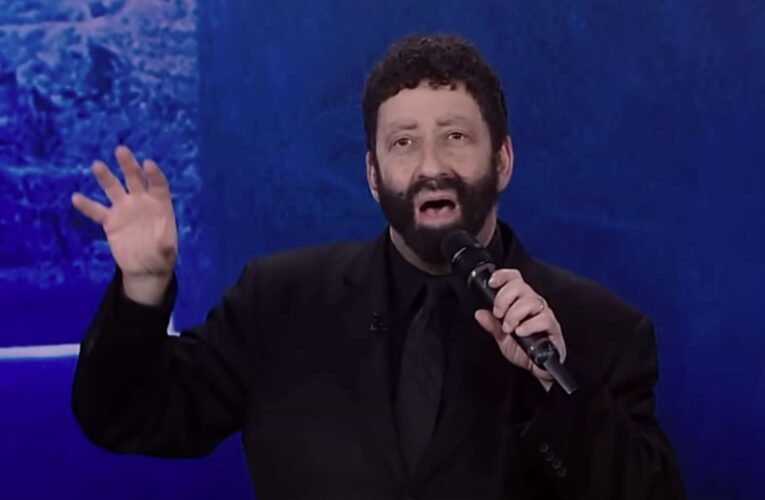 Jonathan Cahn: ‘America’s Prophet’ Warns of Dangerous Days Ahead