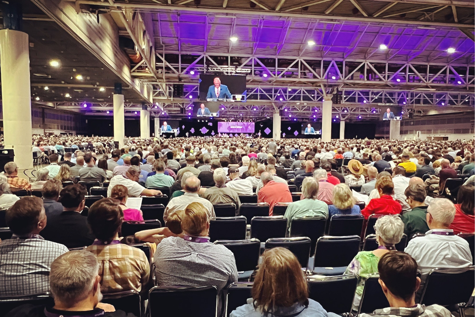 SBC Law Amendment on Female Pastors Fails, Denomination Elects New President