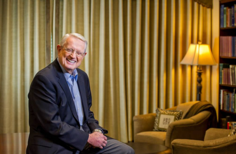 Chuck Swindoll to Retire at 90: ‘Thank You for the Honor’